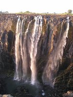 Click to see big picture (1536x2048 pixels; 607 KB)