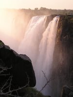 Click to see big picture (1536x2048 pixels; 602 KB)