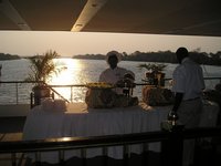 Click to see big picture (2048x1536 pixels; 597 KB)