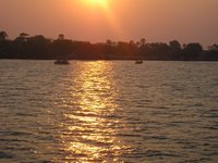 Click to see big picture (2048x1536 pixels; 662 KB)