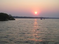 Click to see big picture (2048x1536 pixels; 609 KB)