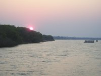 Click to see big picture (2048x1536 pixels; 667 KB)