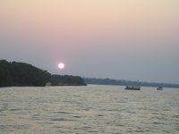 Click to see big picture (2048x1536 pixels; 647 KB)