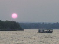 Click to see big picture (2048x1536 pixels; 472 KB)