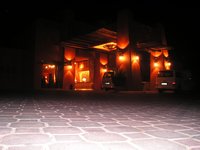 Click to see big picture (2048x1536 pixels; 603 KB)