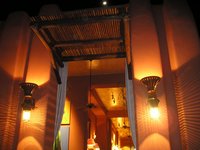 Click to see big picture (2048x1536 pixels; 697 KB)