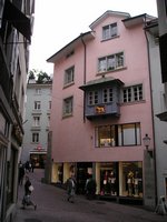 Click to see big picture (1536x2048 pixels; 610 KB)